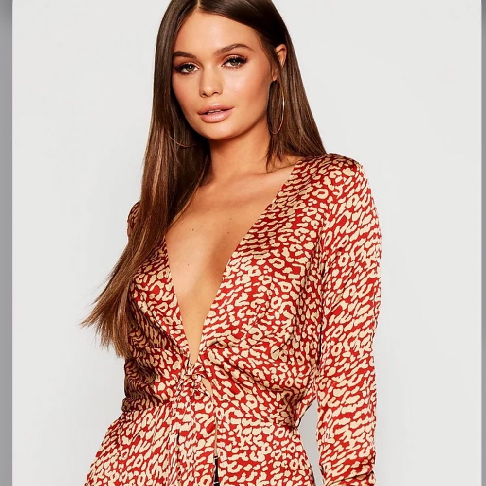 Leopard satin drape top in Rust NWT